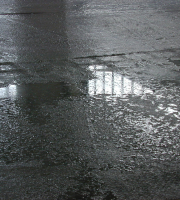 چرا بتن آب می اندازد؟